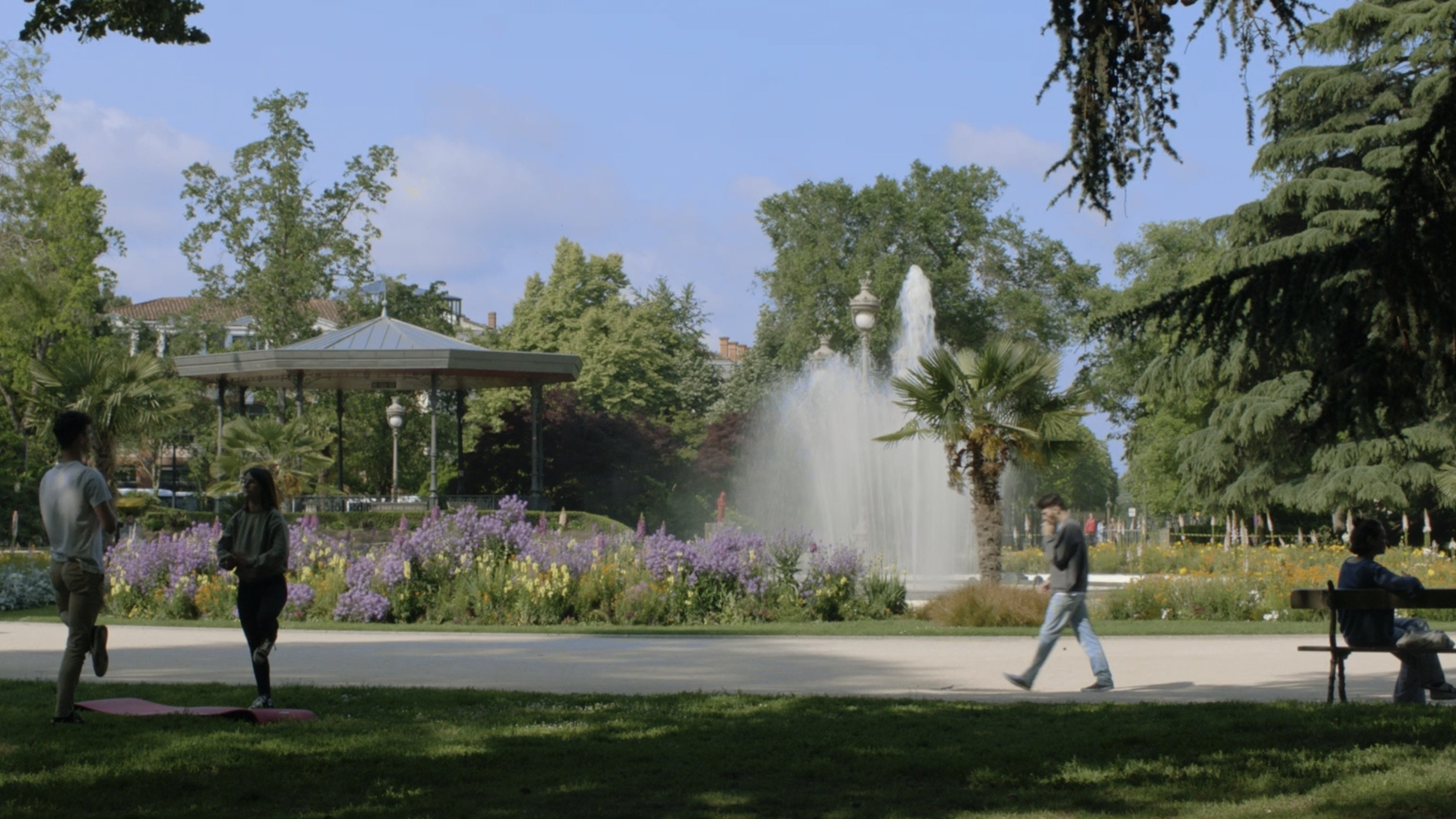 Backdrop for Rien de Nouveau sous le Soleil