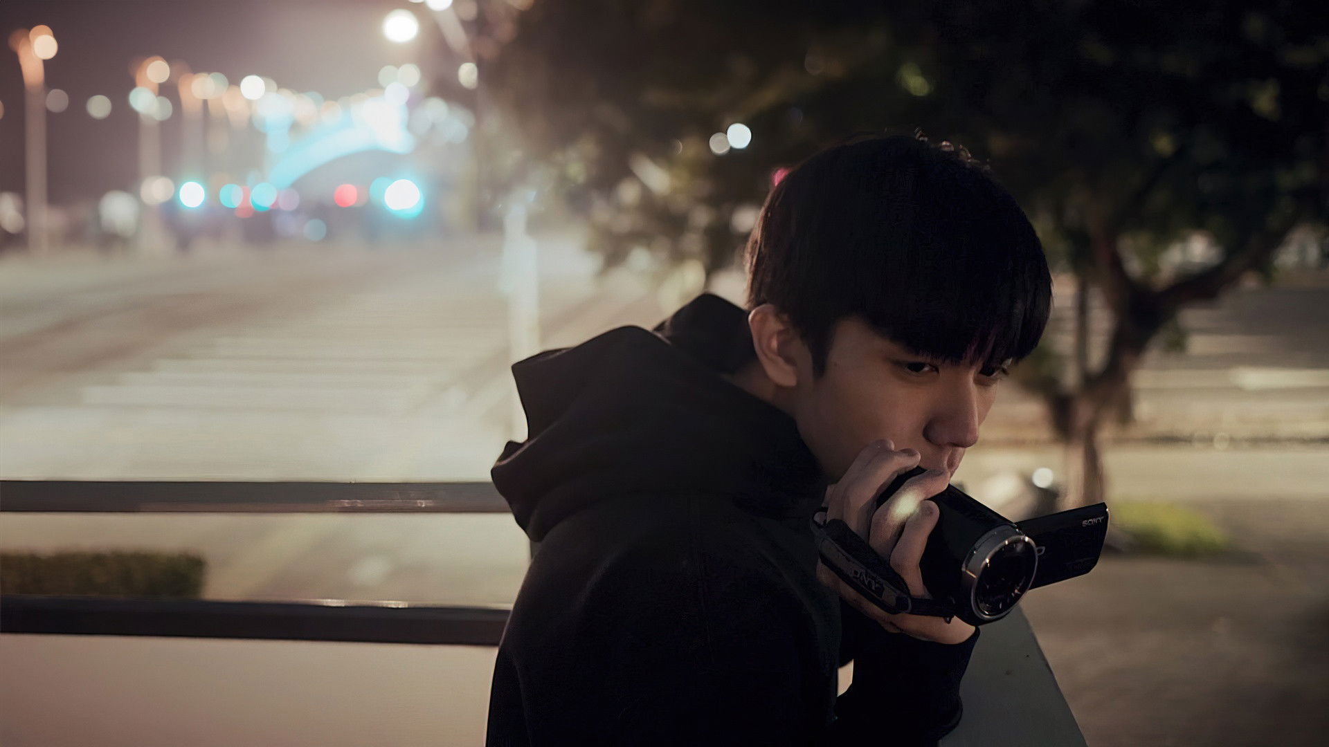 Backdrop for Gaze in Silence