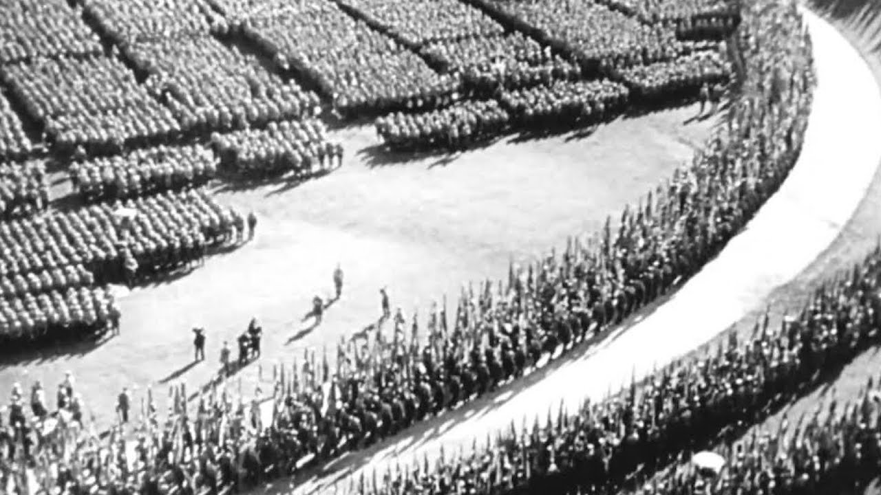 Backdrop for War Comes to America