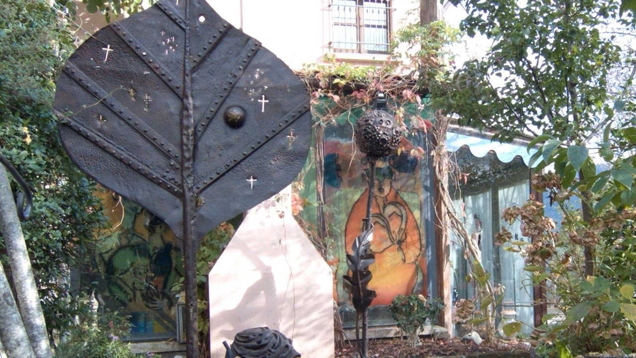 Backdrop for Good Morning, the Wind Blows