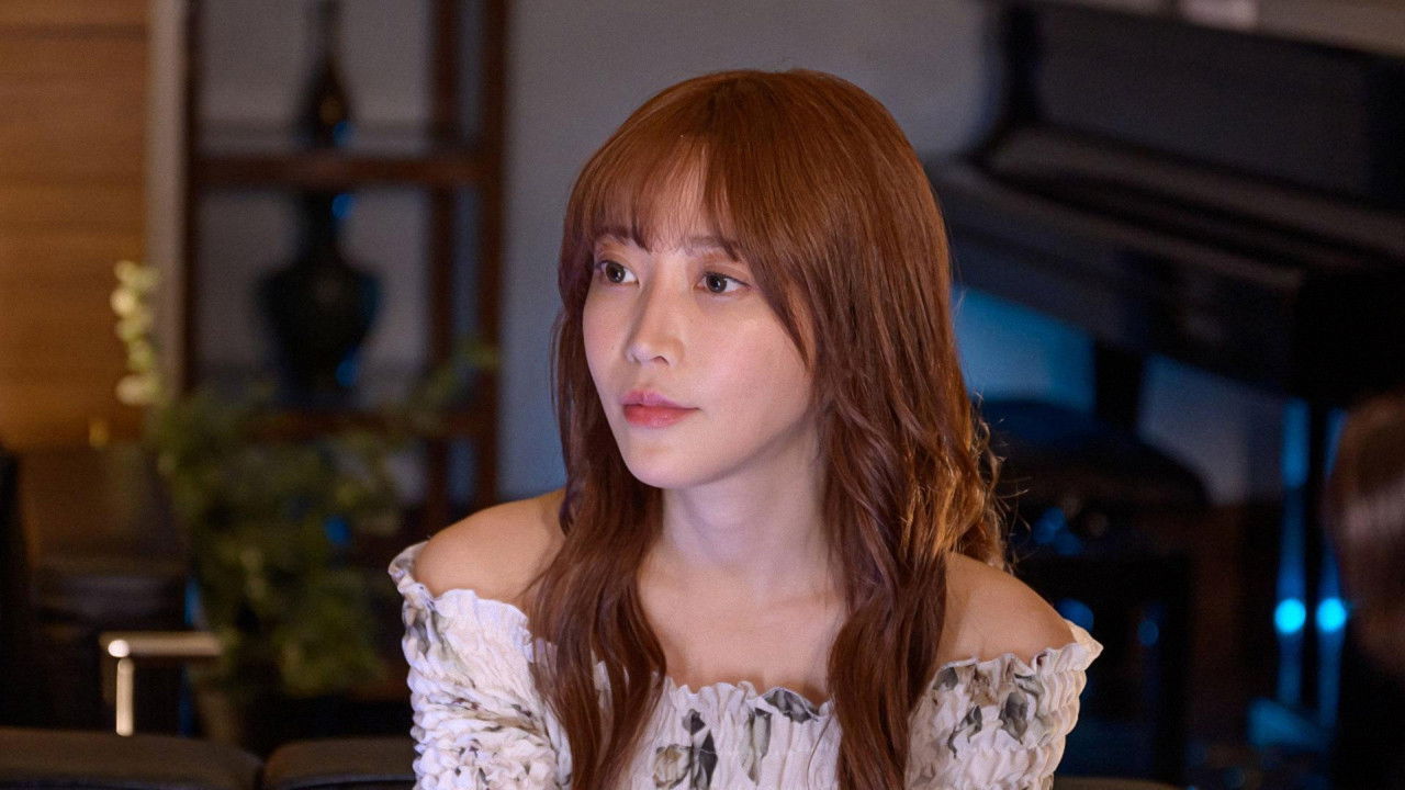 Backdrop for Confession of a Woman: Reiko