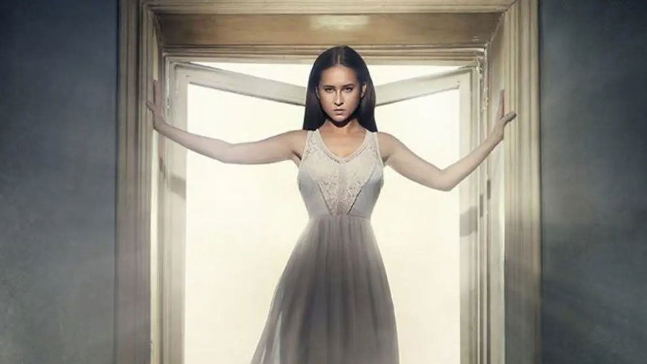 Backdrop for Free Fall