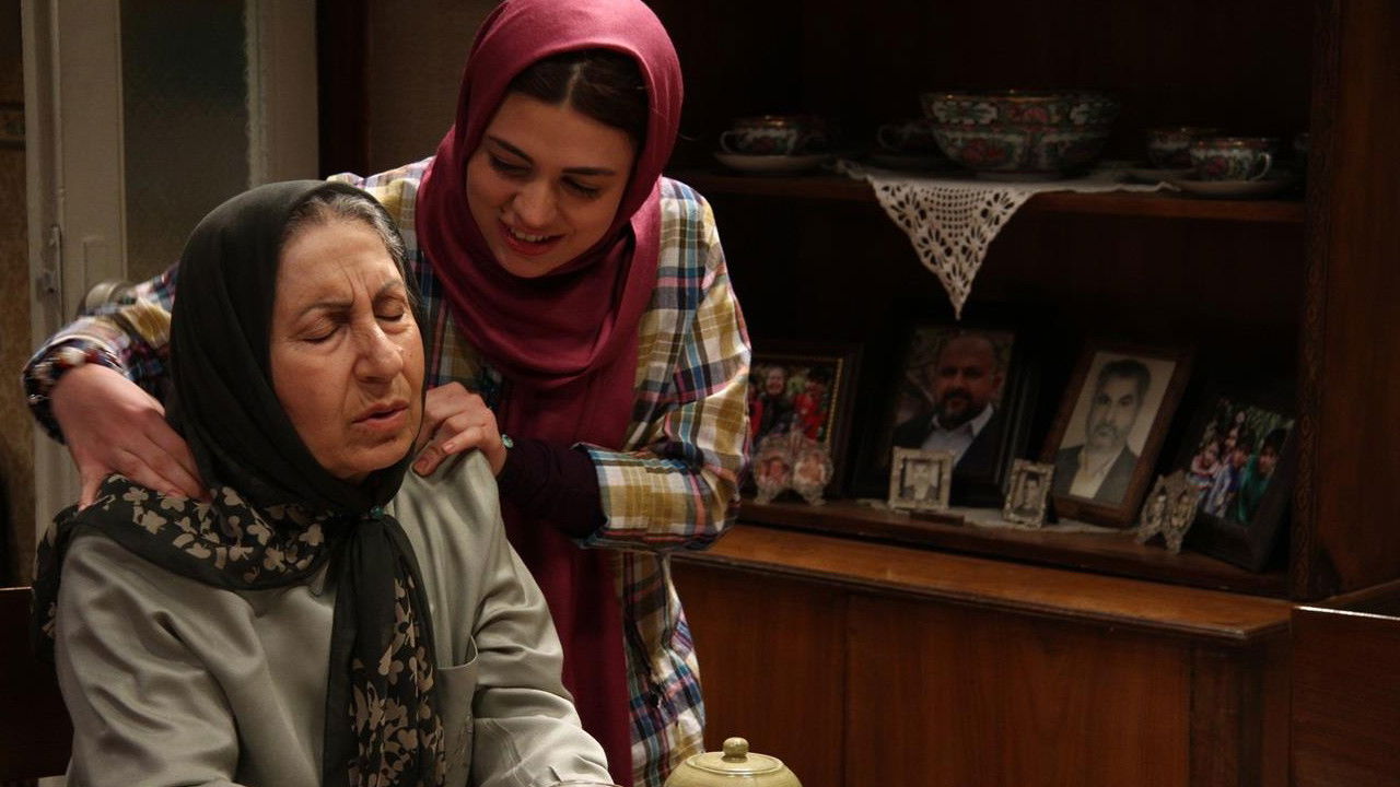 Backdrop for Kissing the Moon-Like Face