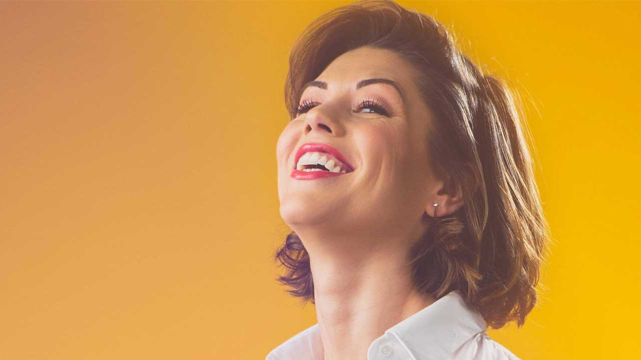 Backdrop for Laurie Peret - Spectacle alimentaire en attendant la pension