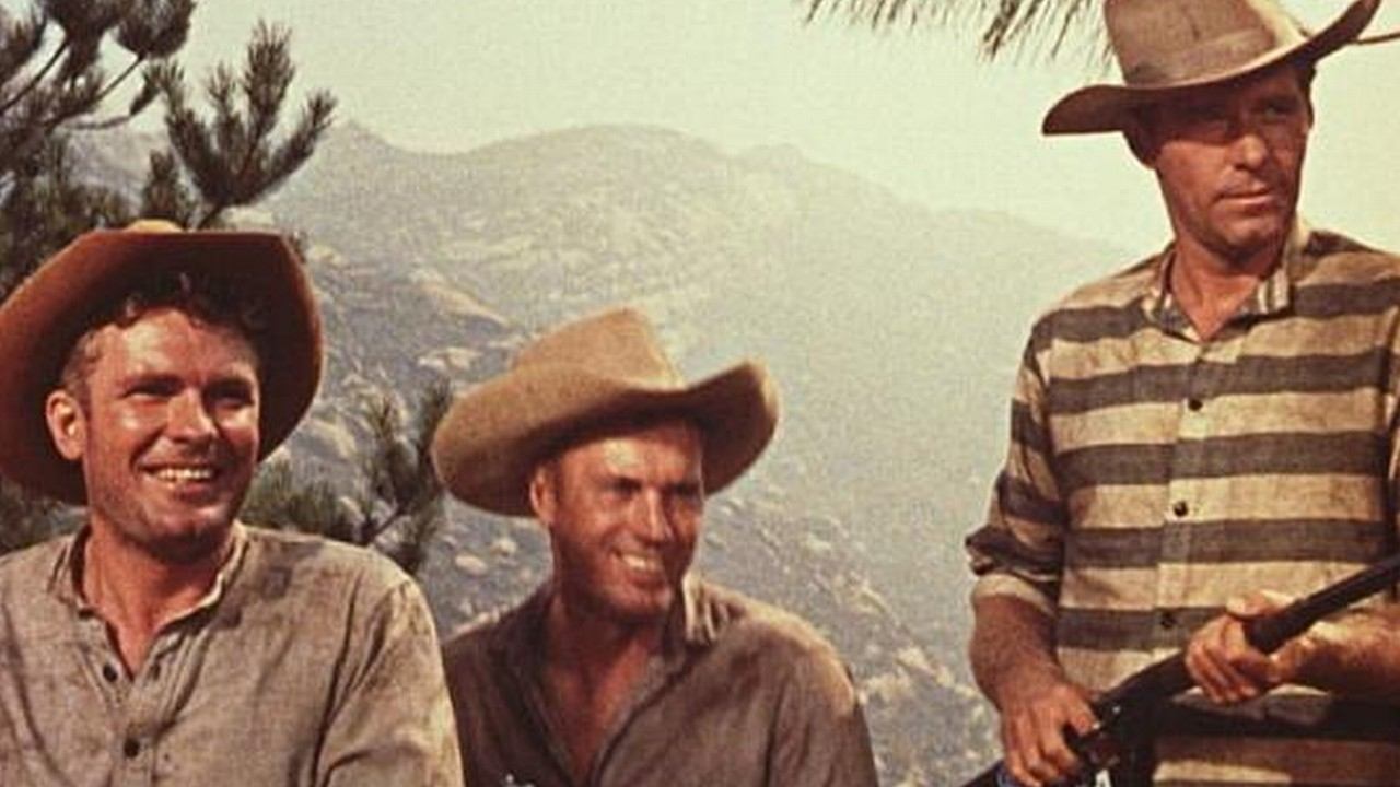 Backdrop for Return to Warbow