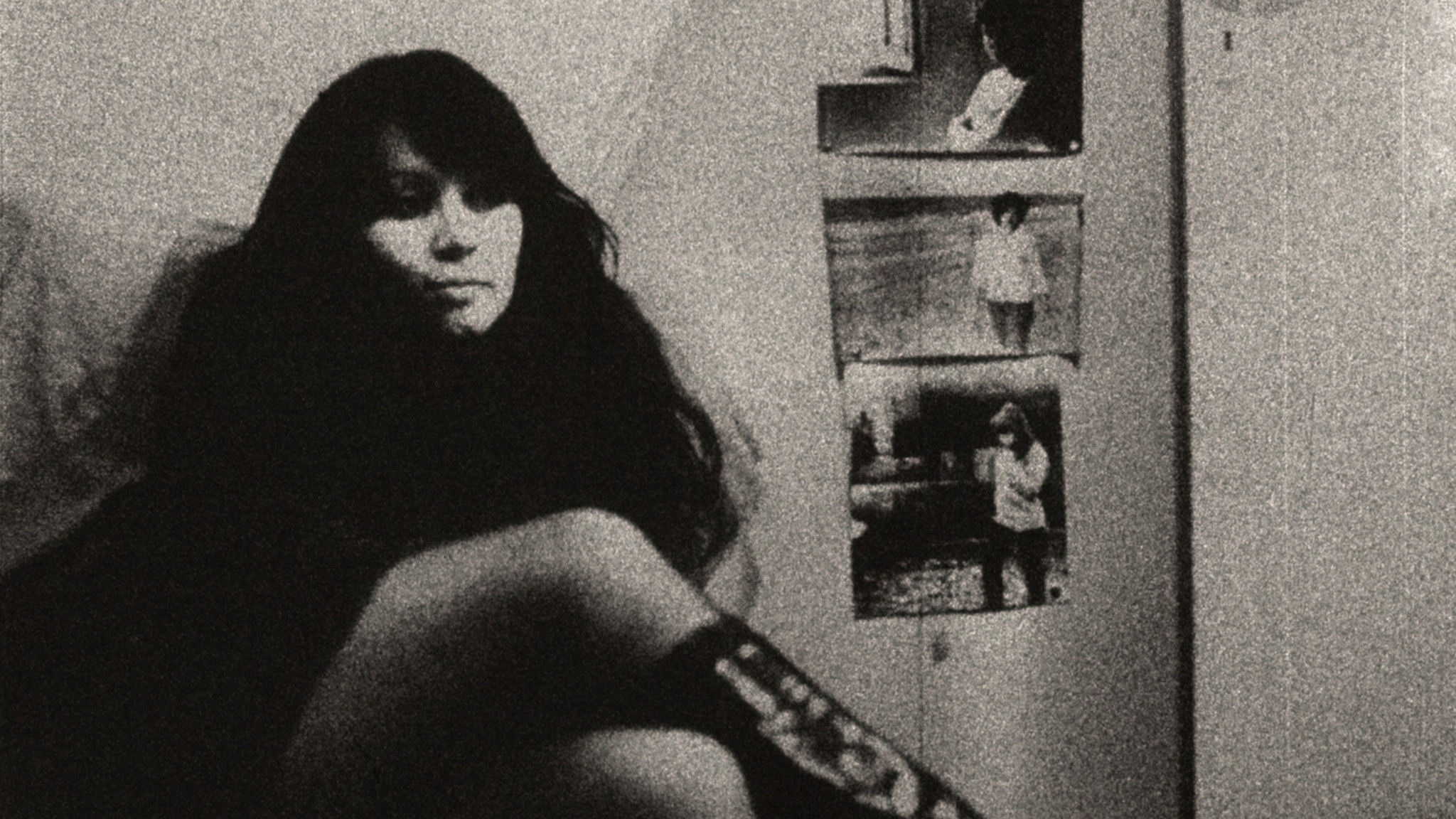 Backdrop for Blanca Putica. A Girl in Love