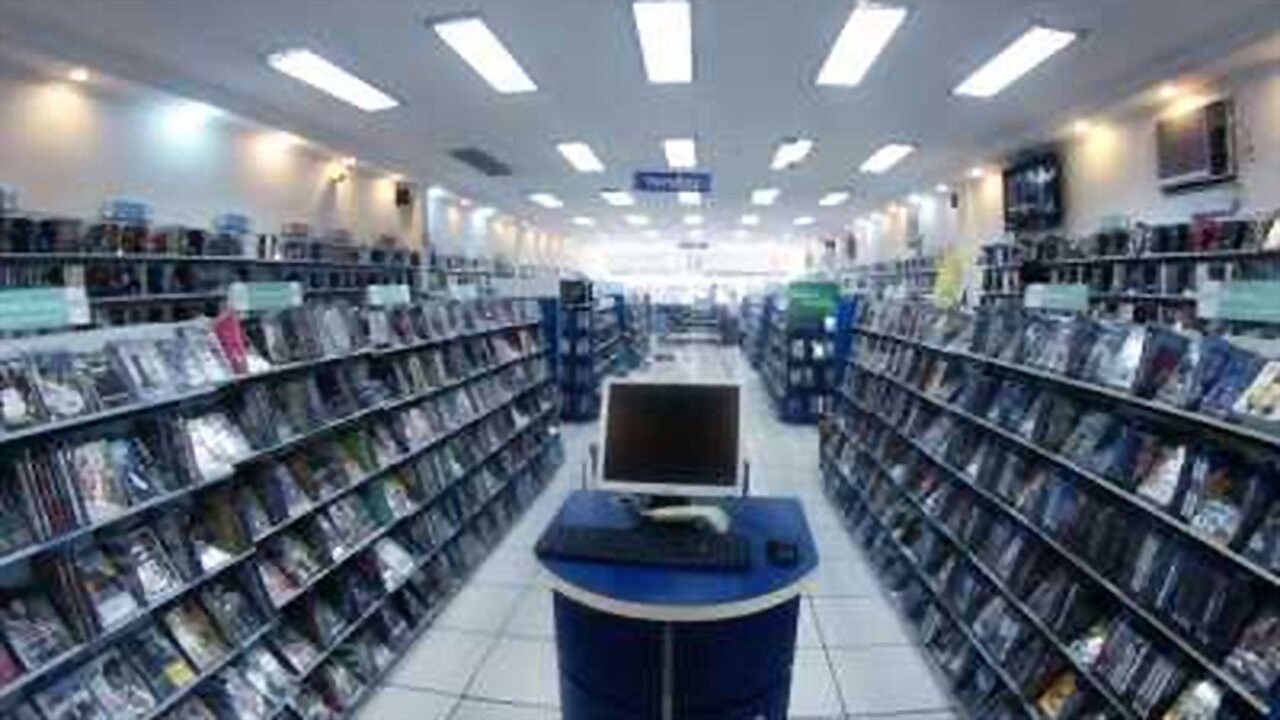 Backdrop for CineMagia: The Story of São Paulo's Video Stores