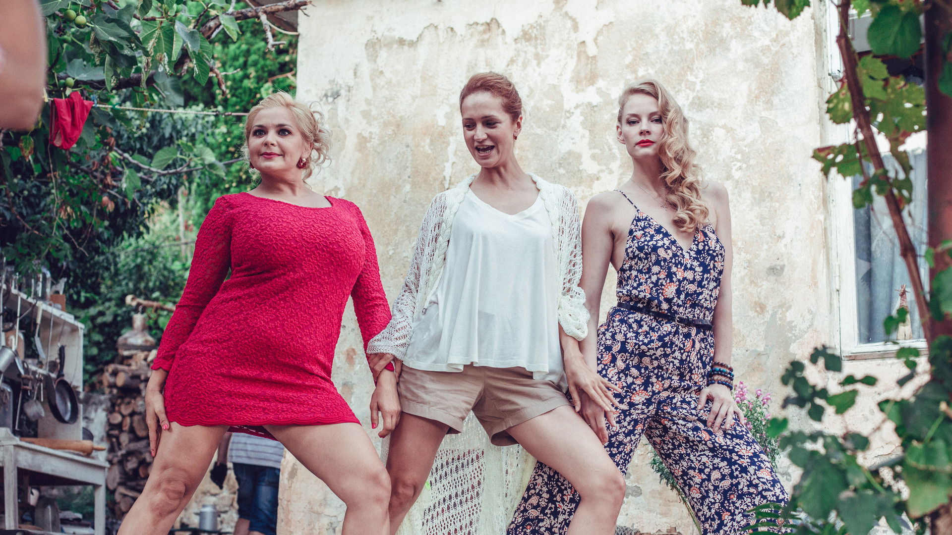 Backdrop for A House ‎for Rent with All the Inconveniences