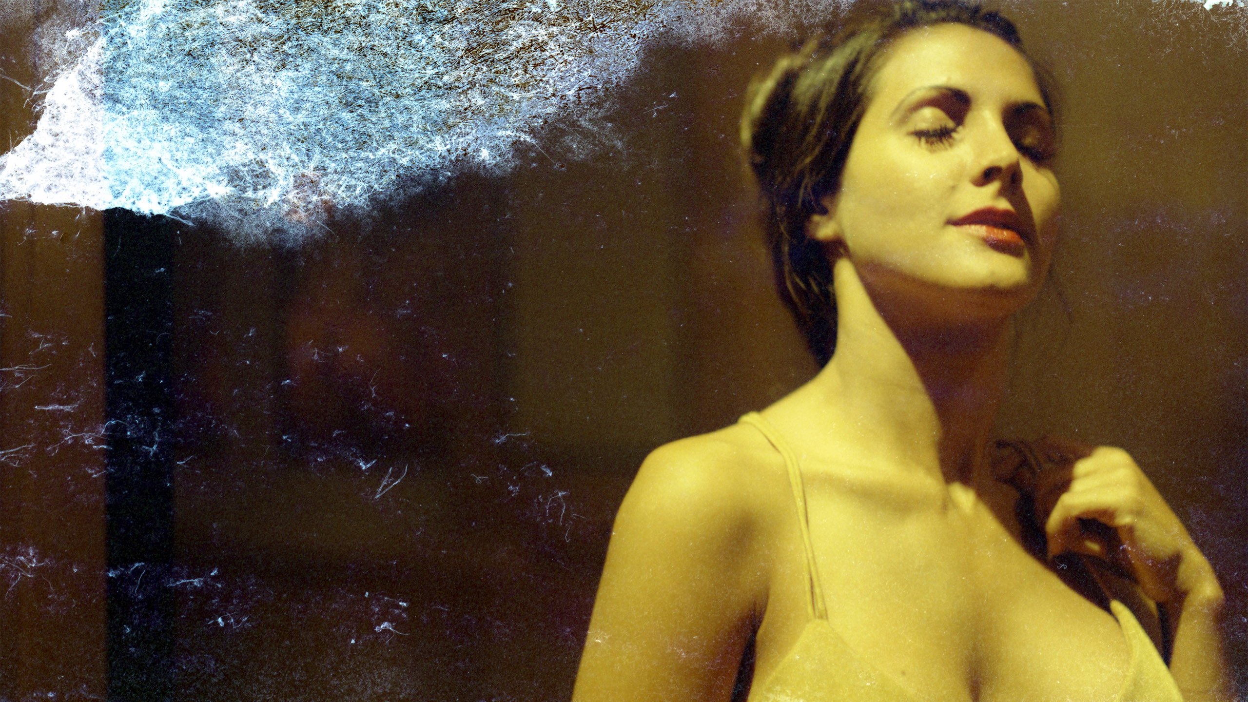 Backdrop for Instant Life