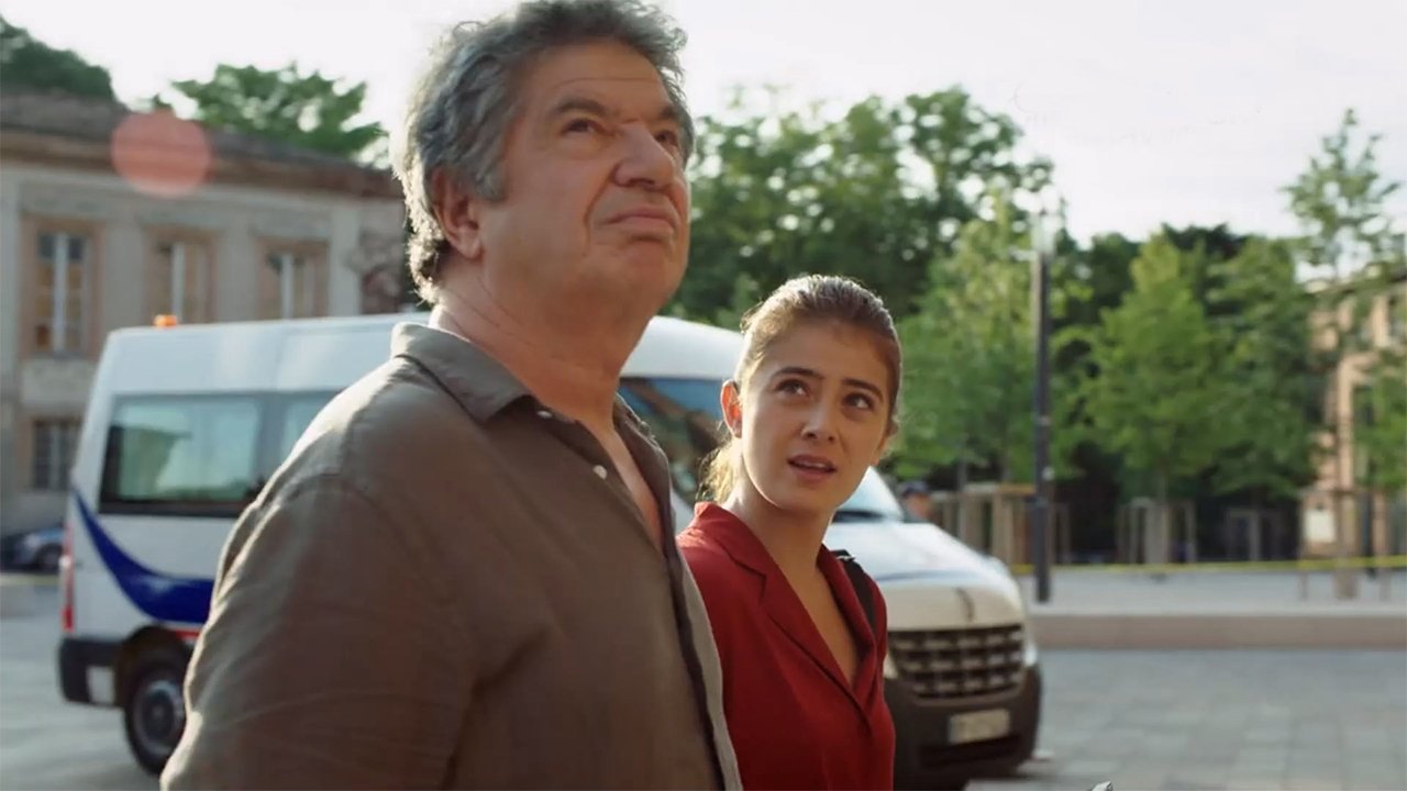 Backdrop for Murders In Toulouse