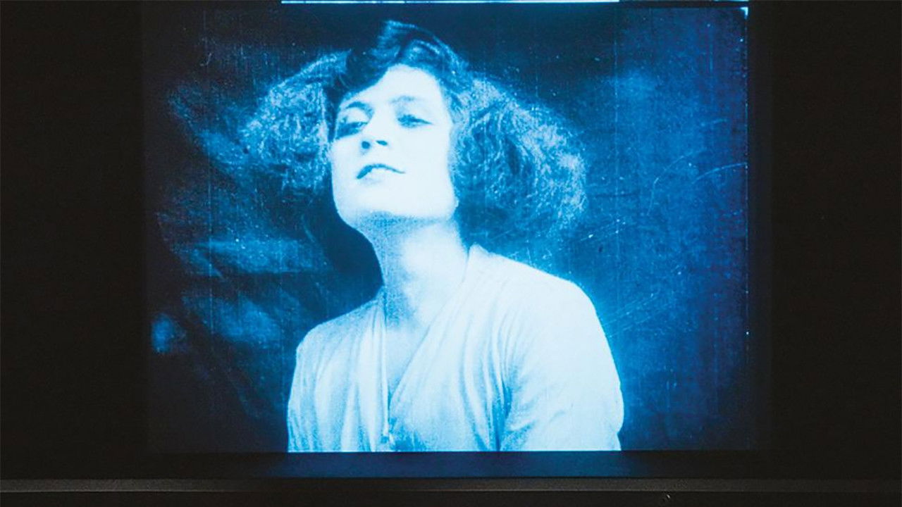 Backdrop for Elvira Notari: Oltre il silenzio