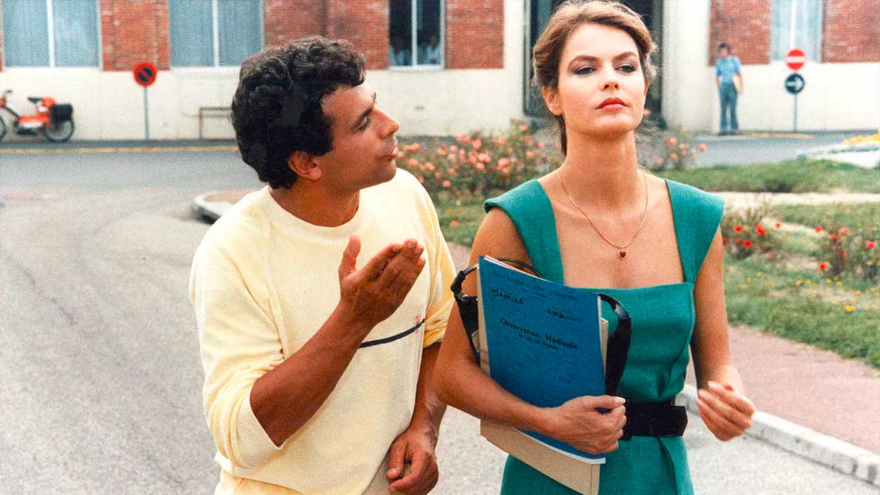 Backdrop for Le Joli cœur