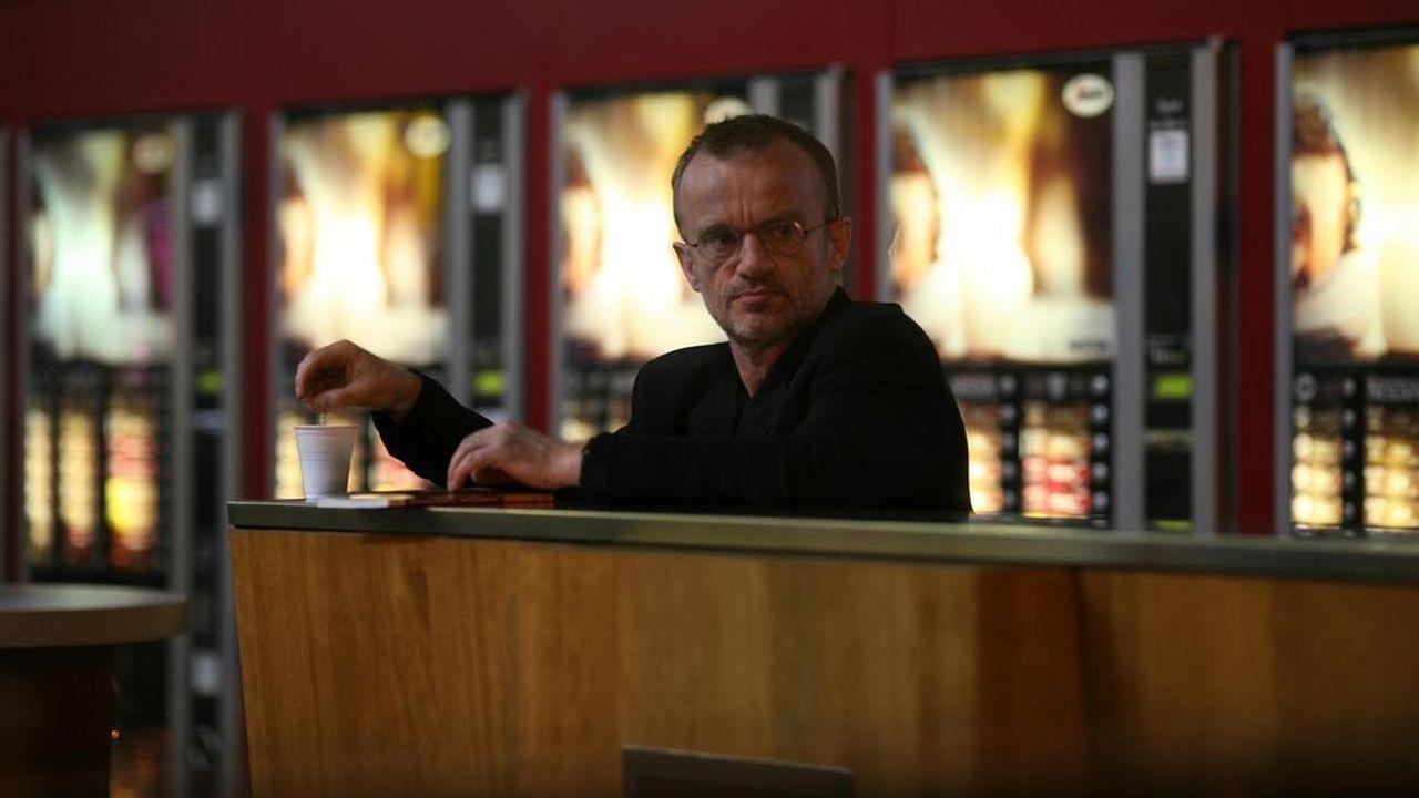 Backdrop for Crossed Tracks