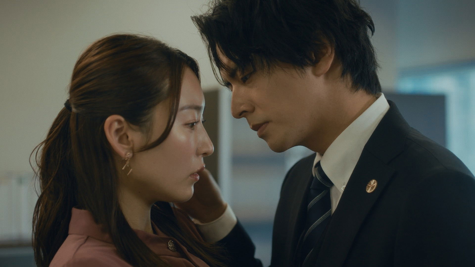 Backdrop for 黒弁護士の痴情 世界でいちばん重い純愛