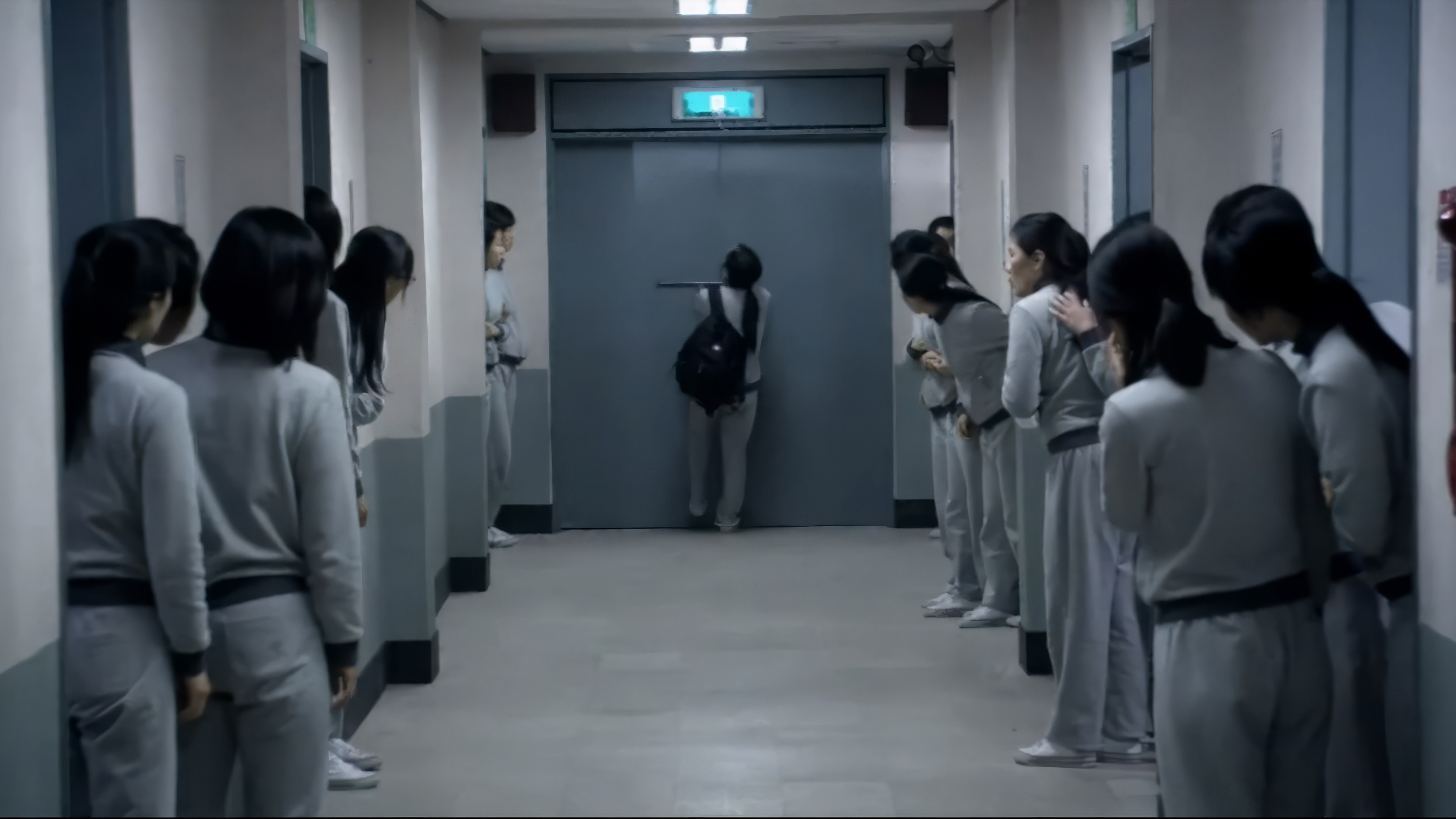 Backdrop for 4 Horror Tales: Roommates