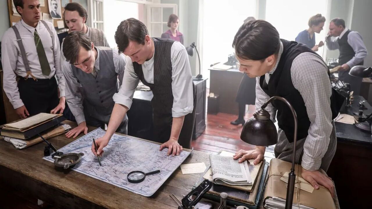 Backdrop for Hitlerputsch 1923: Das Tagebuch der Paula Schlier