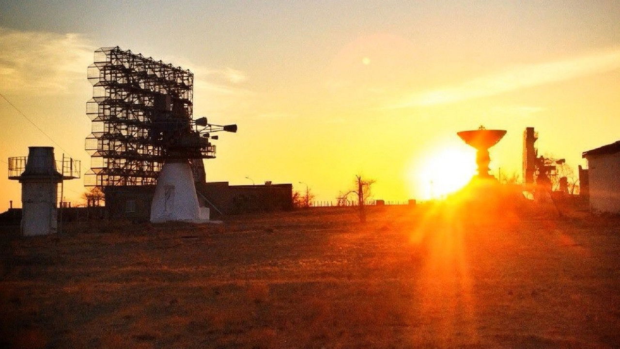 Backdrop for Rocket Q