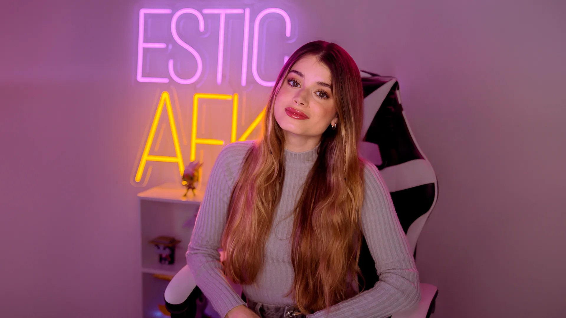 Backdrop for Estic AFK