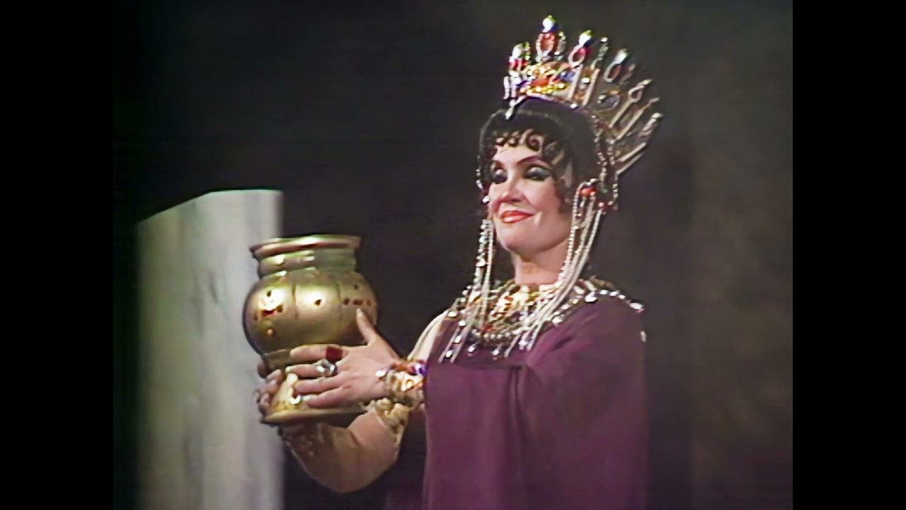 Backdrop for Köhne Bizans Operası