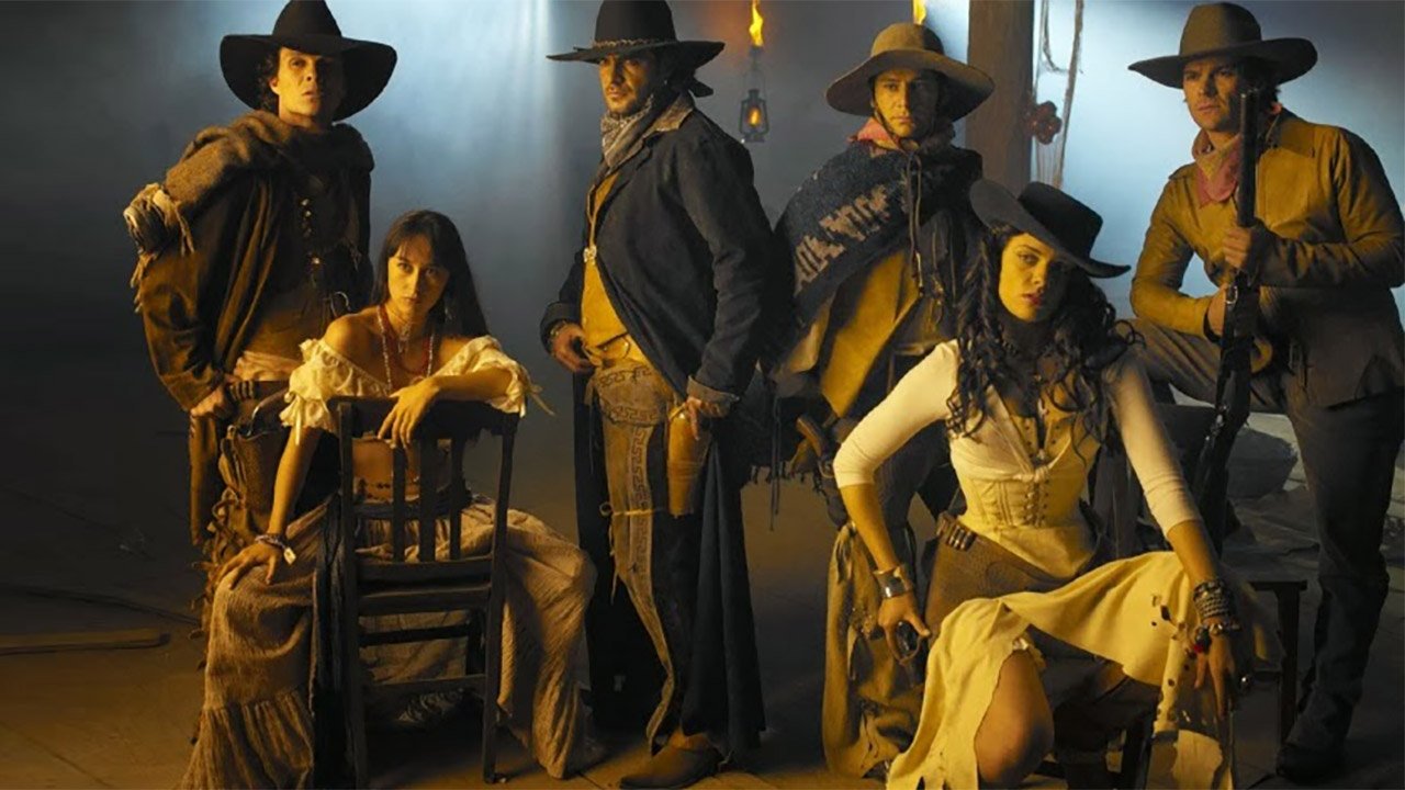 Backdrop for Los Plateados