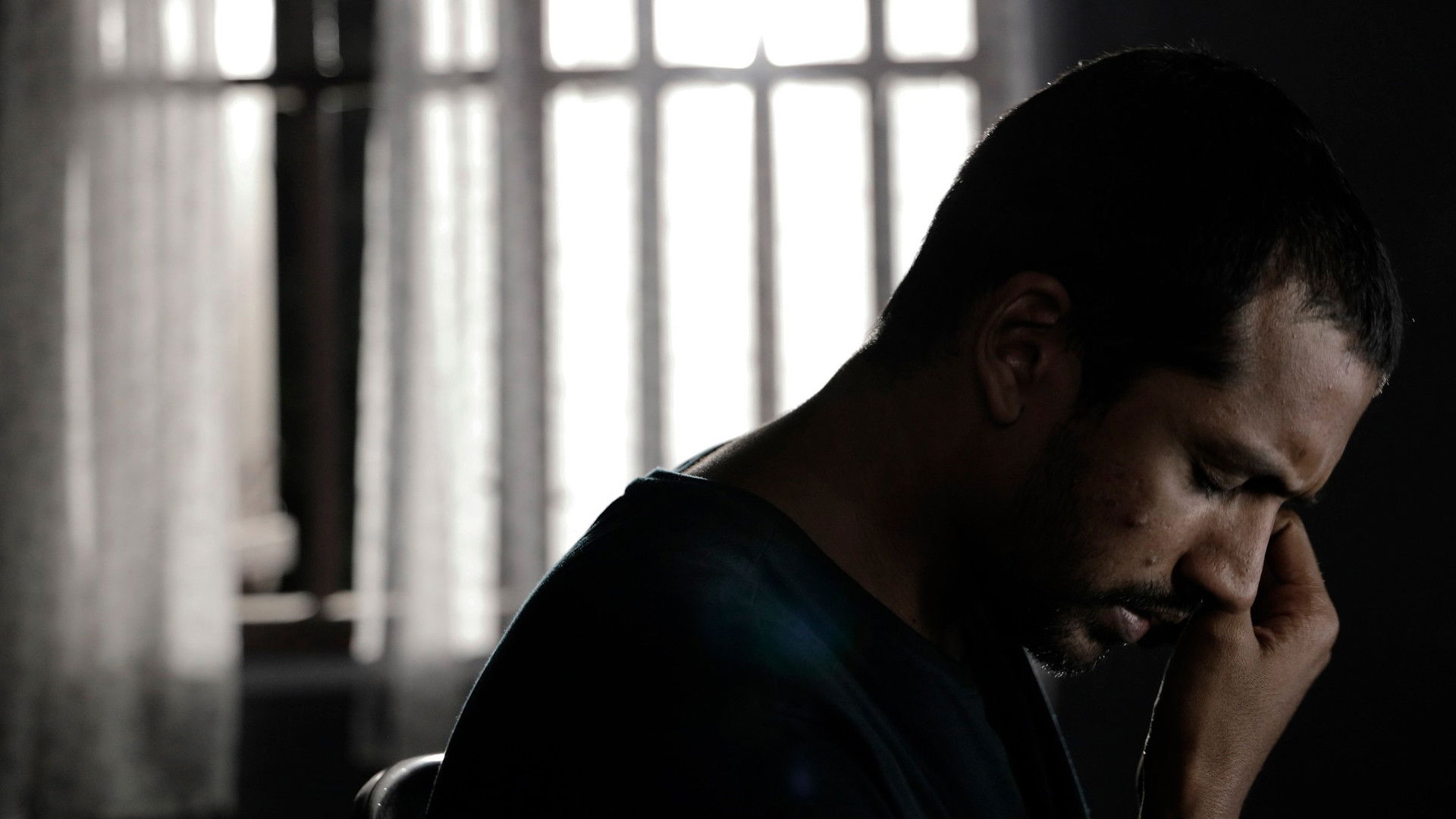 Backdrop for Anand Monalisa Waits for Death