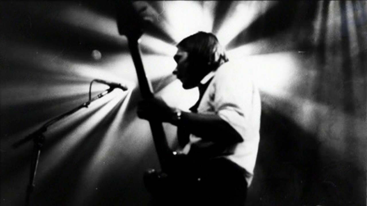 Backdrop for Pavement: Live In Seattle, 1999 & Live In Manchester, 1999