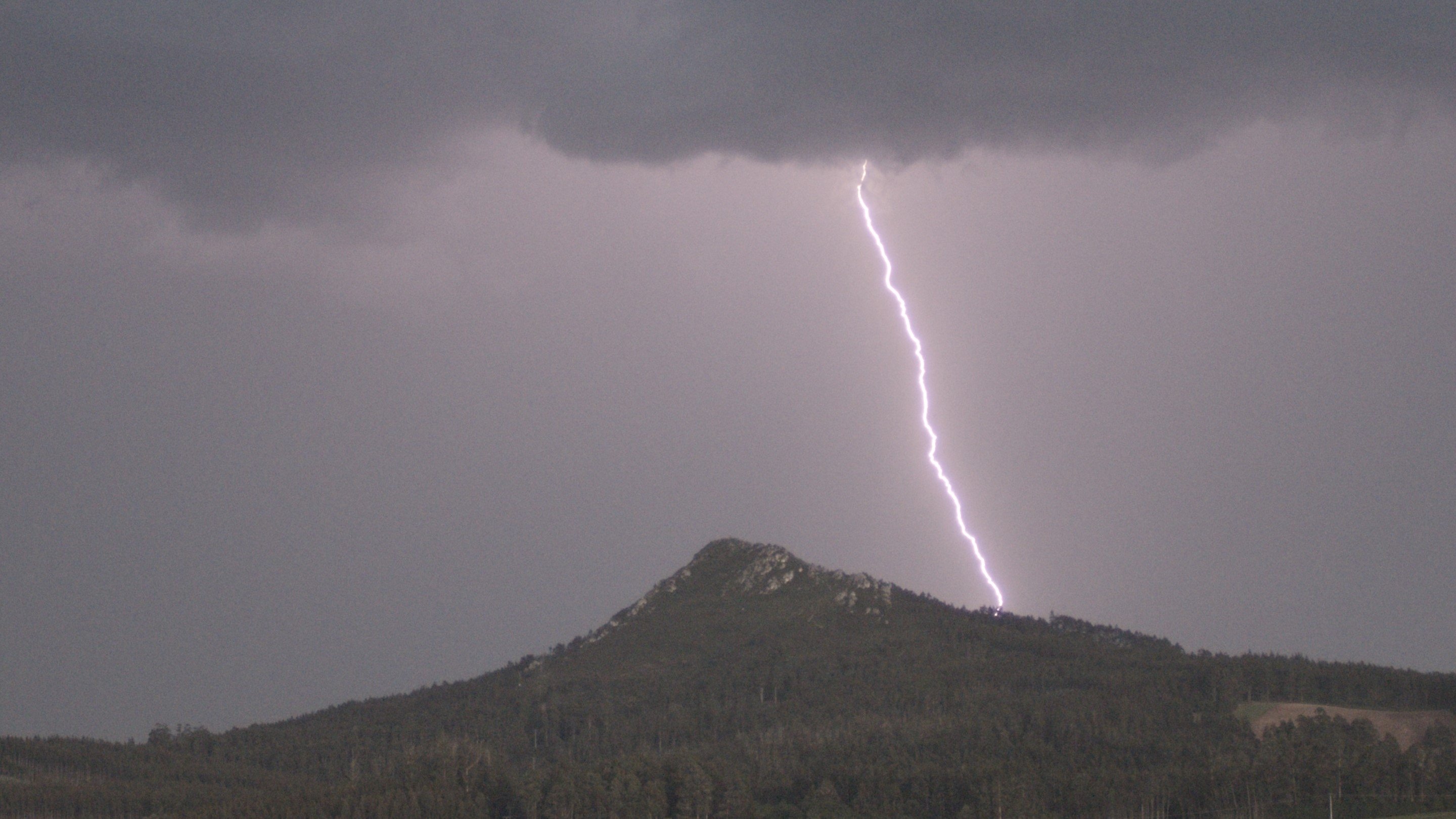 Backdrop for Pico Sacro [The Holy Mountain]