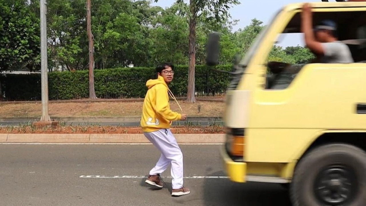 Backdrop for Metamorphosis