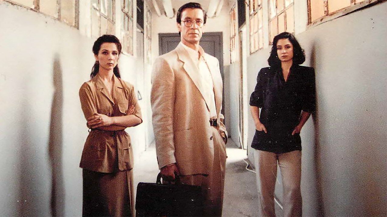 Backdrop for Οι Αγνοημένοι