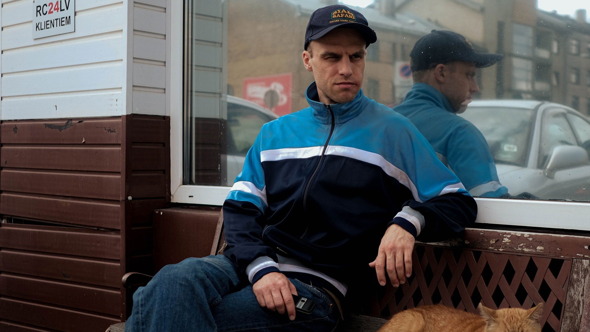 Backdrop for Elpot zem ūdens