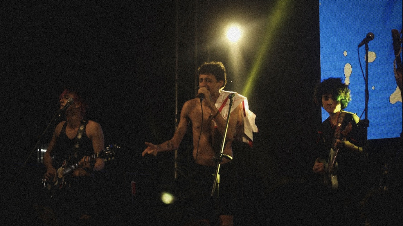 Backdrop for Quem é Você, POA?