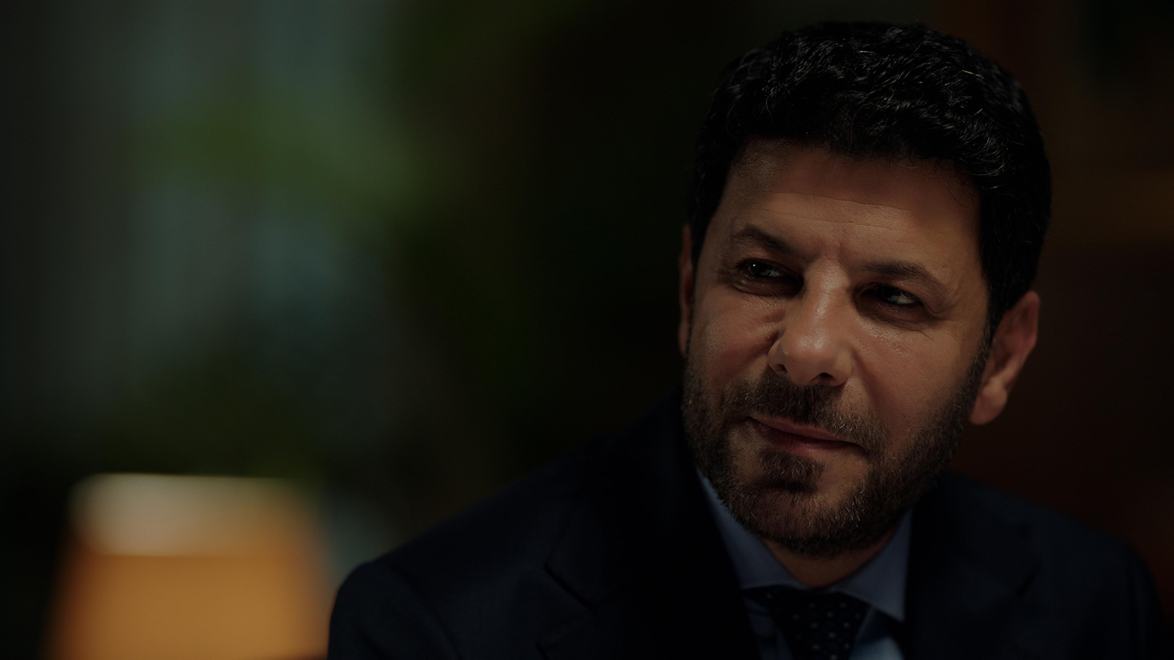 Backdrop for All but Divorced