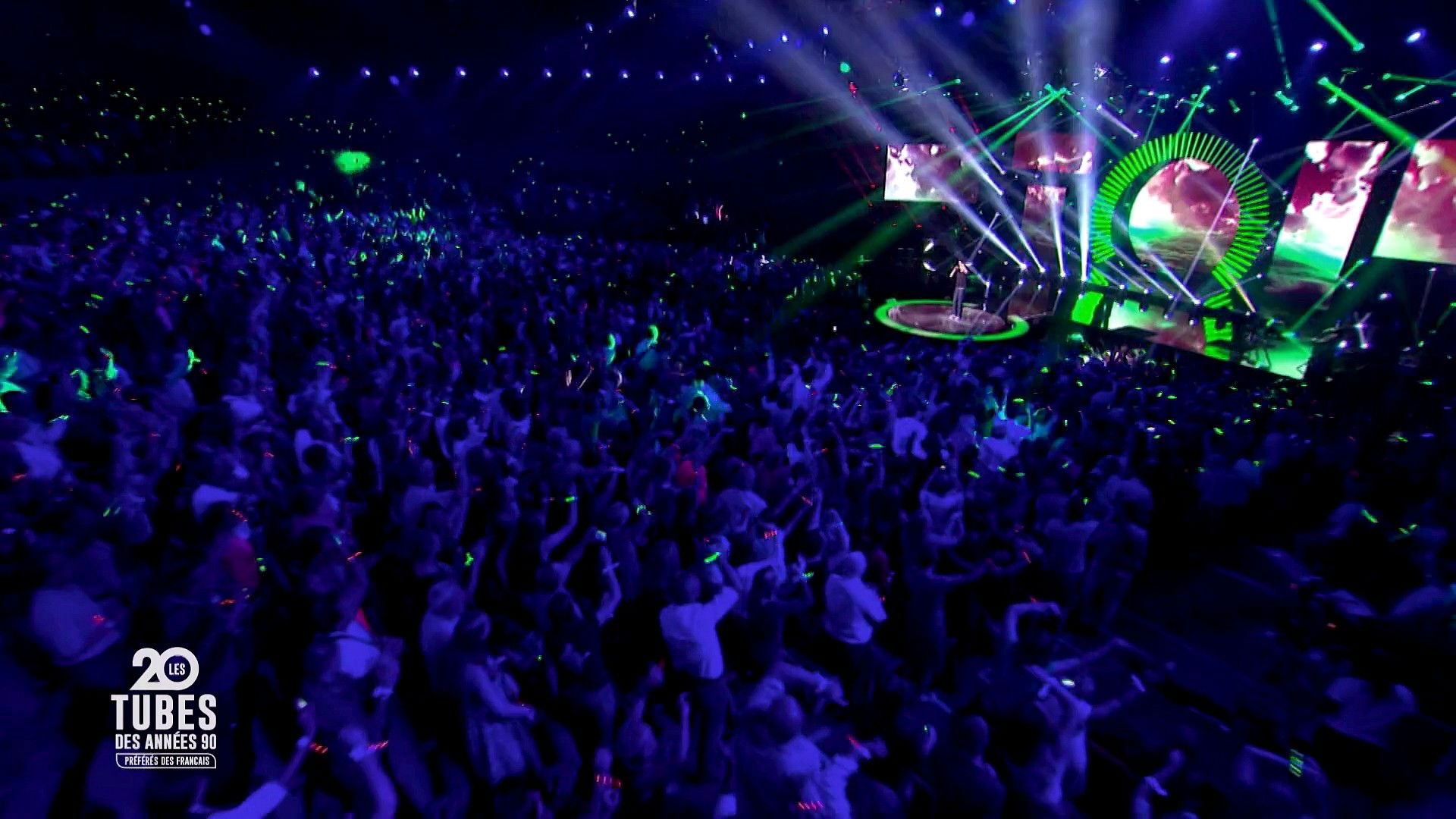 Backdrop for Les 20 tubes des années 90 préférés des Français