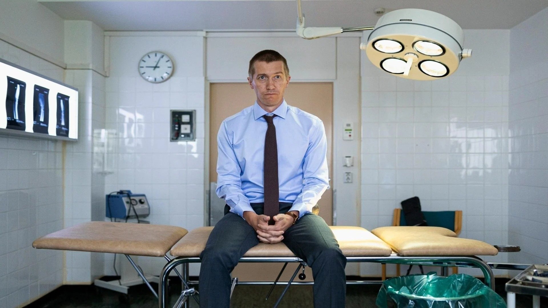 Backdrop for The Man Who Died