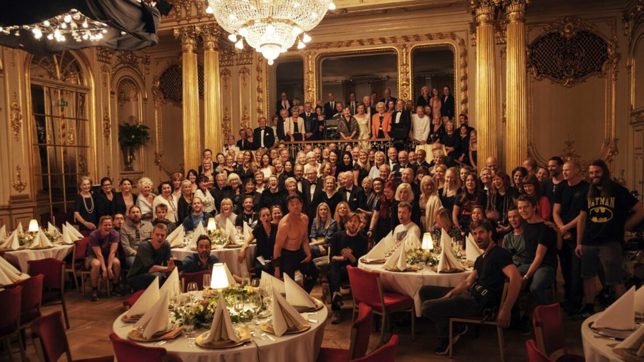 Backdrop for Il était une fois... « The Square »