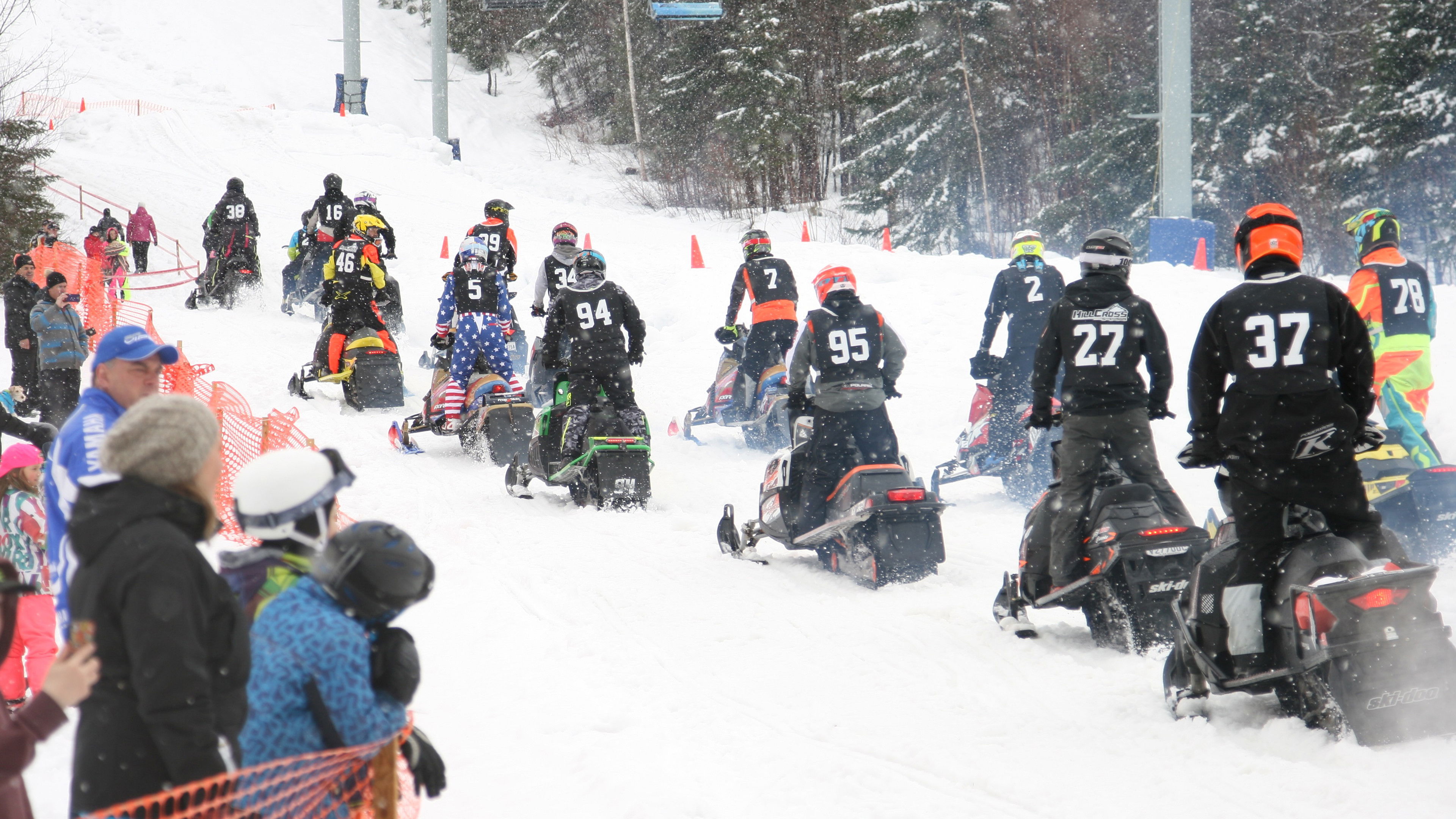 Backdrop for Fous de motoneige