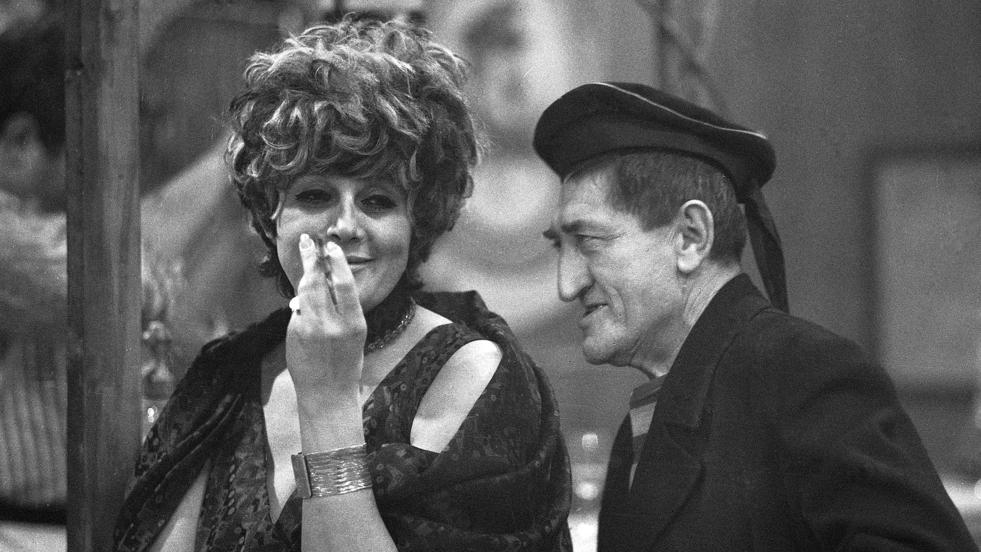 Backdrop for Zpívající přístavy