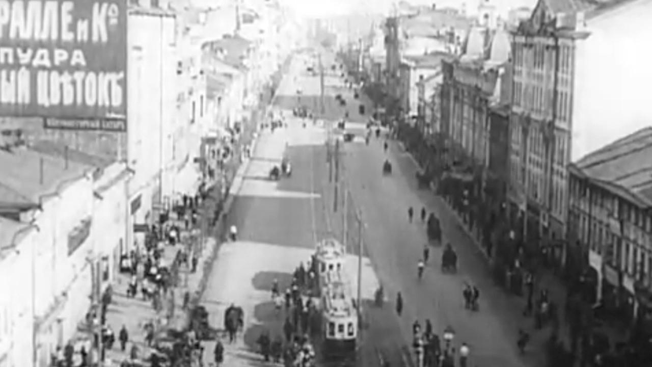 Backdrop for Stride, Soviet!