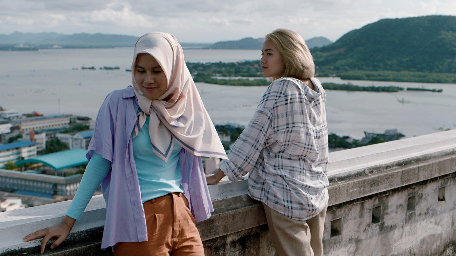 Backdrop for Solids by the Seashore