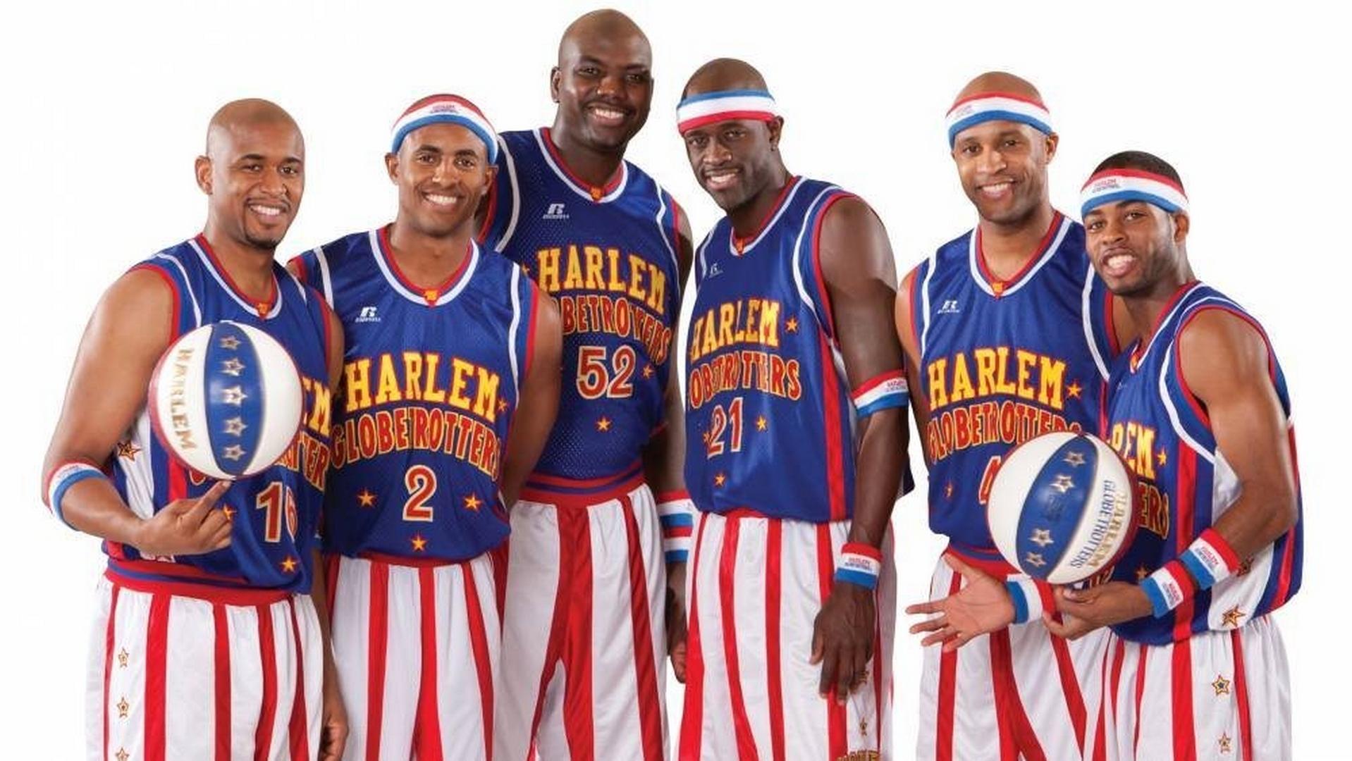 Backdrop for The Harlem Globetrotters: The Team That Changed the World