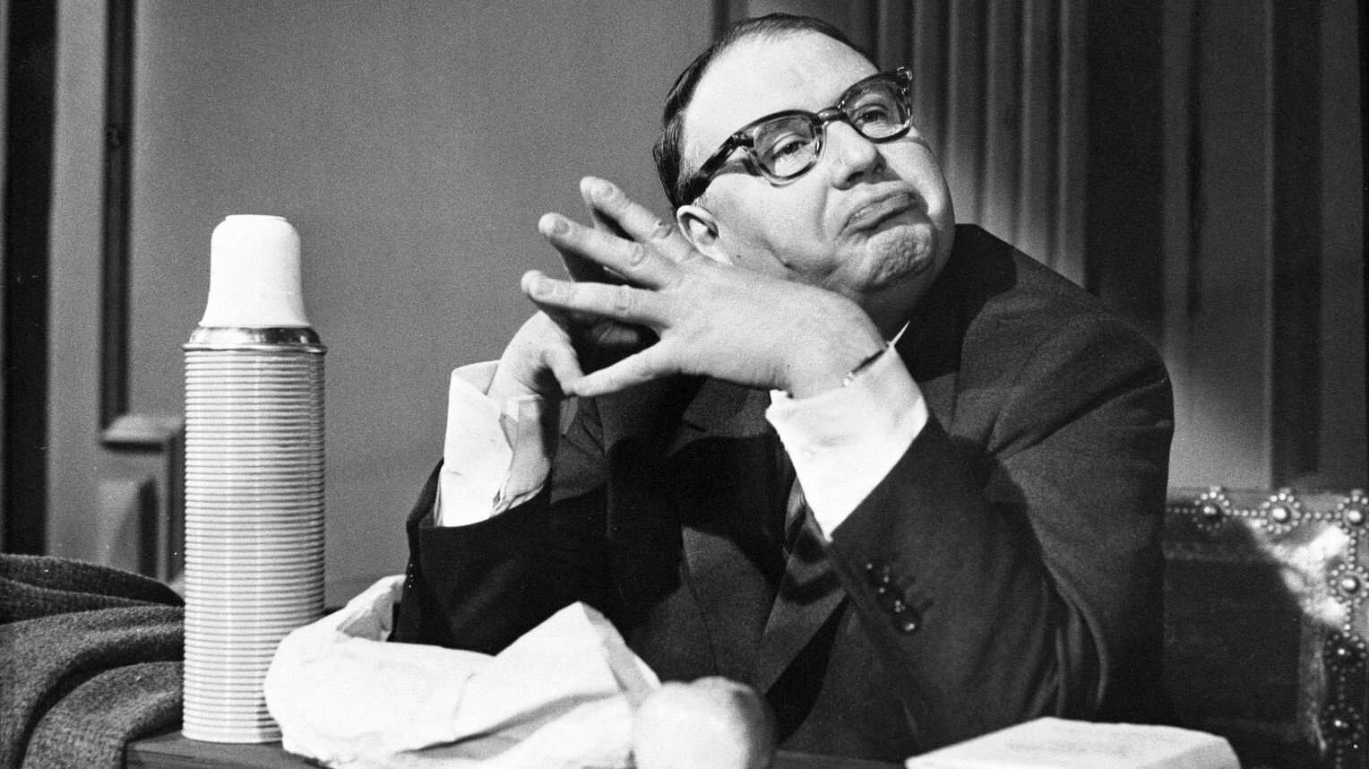 Backdrop for Der Haustyrann