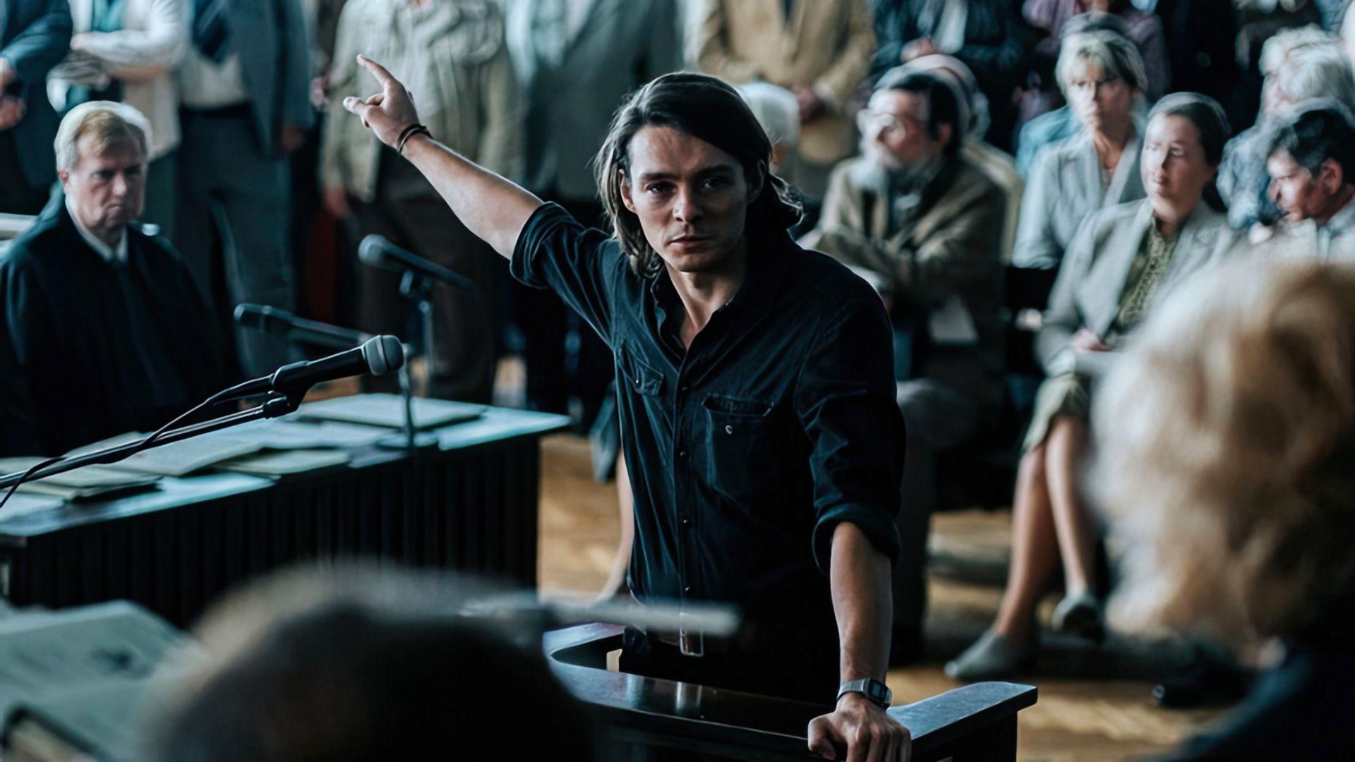 Backdrop for Leave No Traces