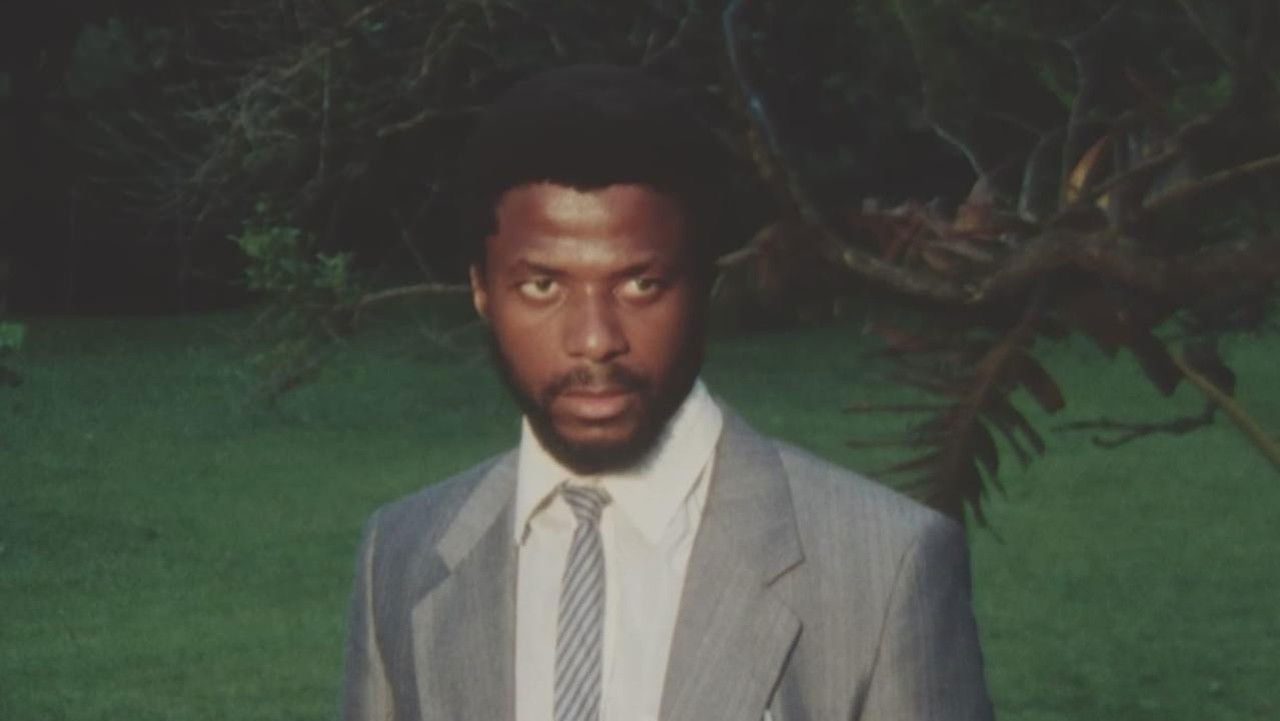 Backdrop for Rich Girl