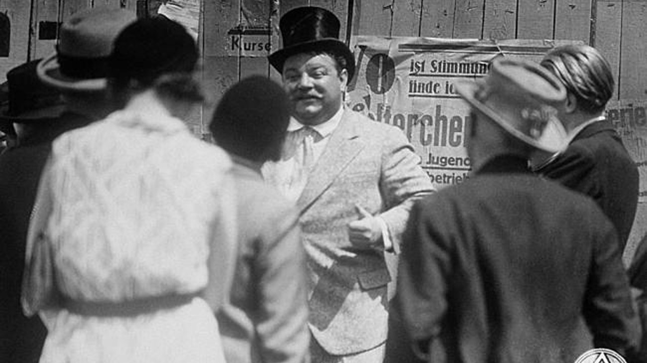 Backdrop for Berlin-Alexanderplatz: The Story of Franz Biberkopf