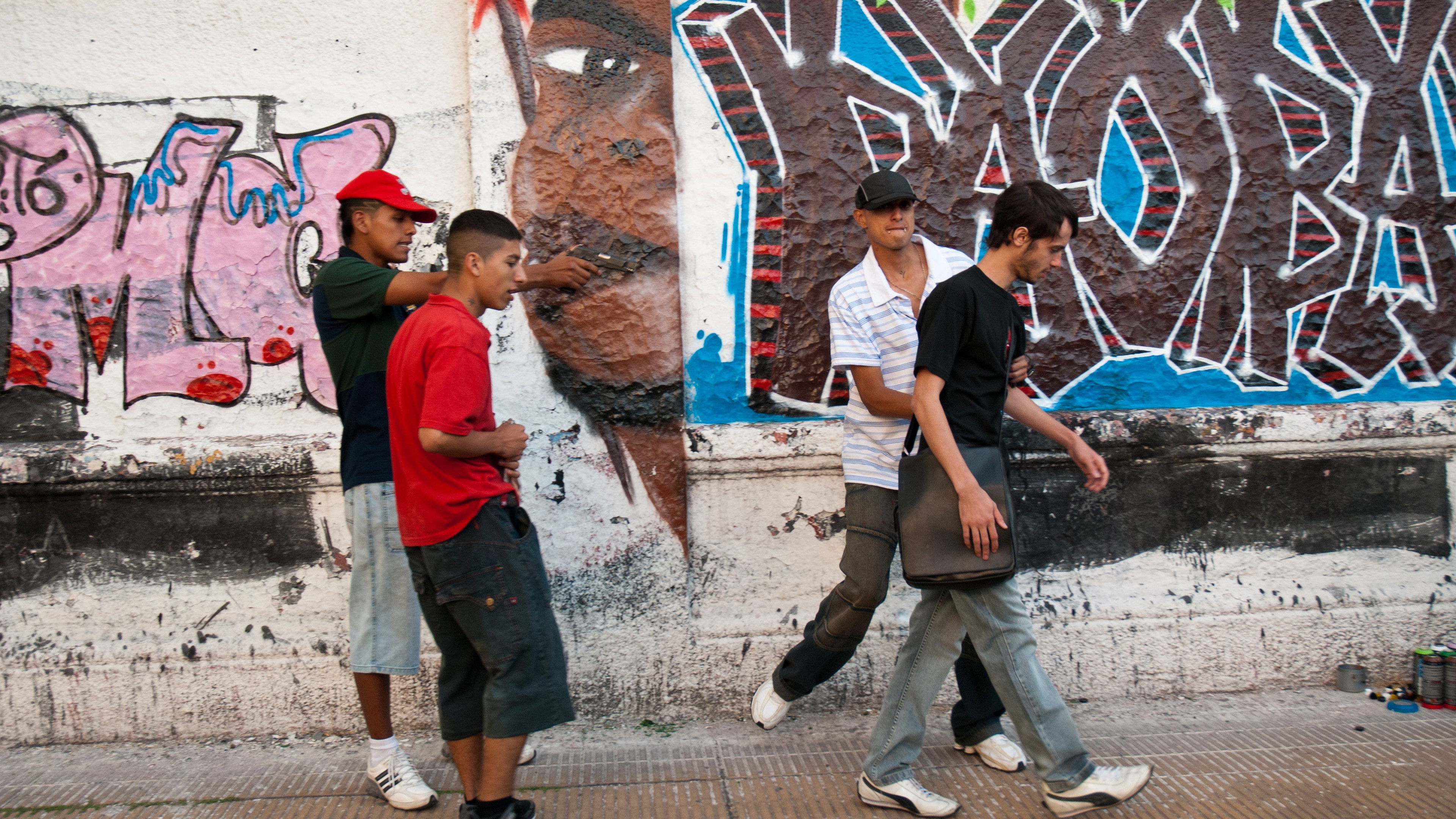 Backdrop for Orillas