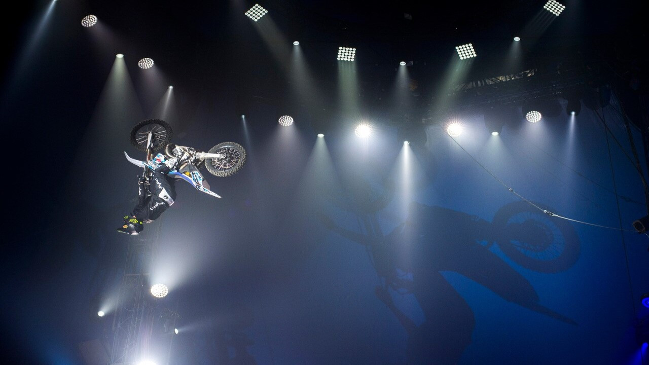 Backdrop for Cascadeurs, des vies à l'extrême