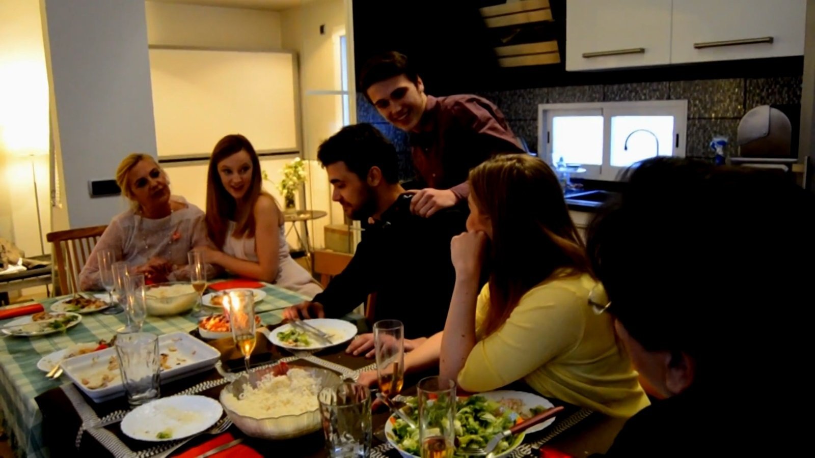 Backdrop for Todo y nada