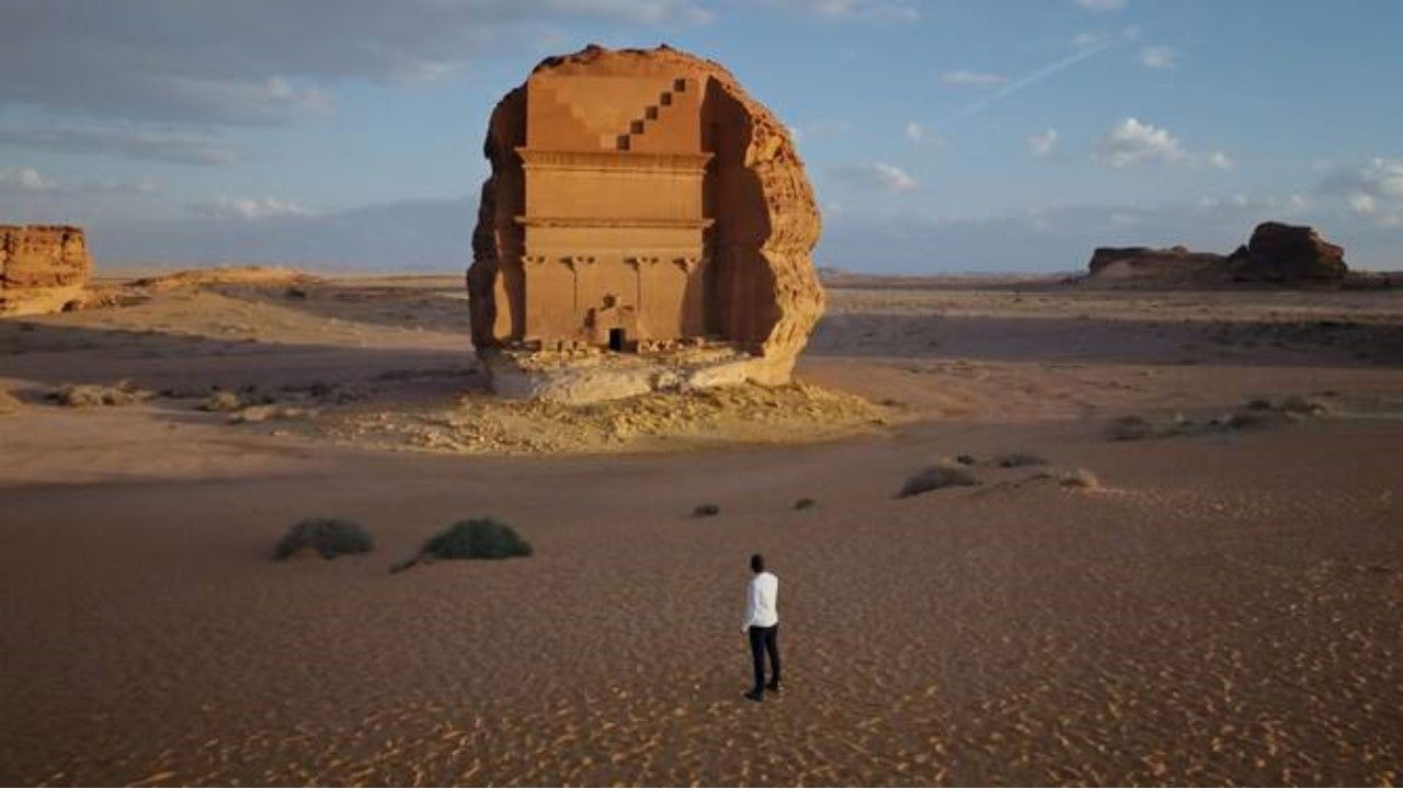 Backdrop for LOST TREASURES OF ARABIA: THE NABATAEAN KINGDOM