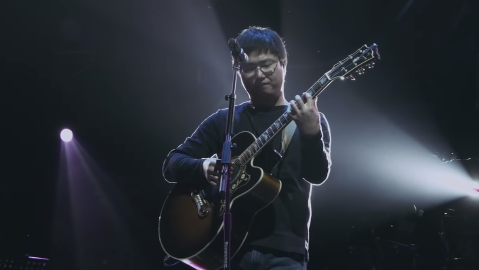 Backdrop for 2014-2015  i/O跨年演唱会 完整版