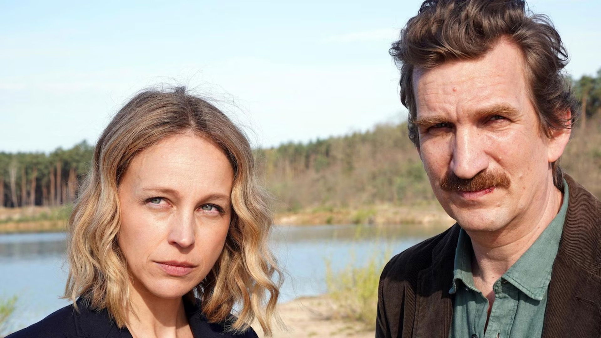 Backdrop for Im Namen der Wahrheit – Traue niemandem